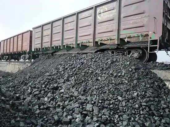 Разгрузка каменного угля из вагонов